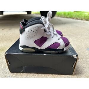 Air Jordan 6 size 6 toddler